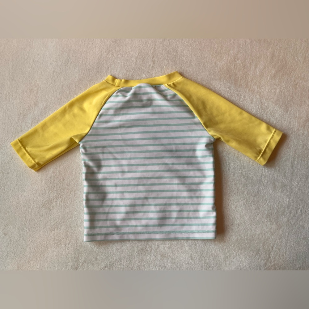 Gymboree Pineapple Rash Guard - Picture 4 of 4